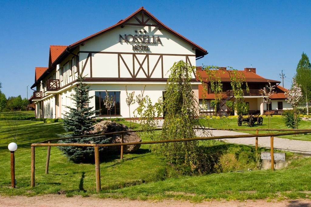 Hotel Nosselia Krzyczki Exteriör bild